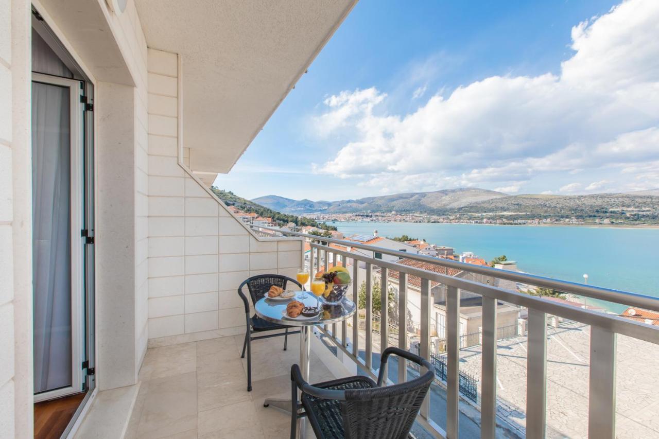 Hotel Buenavista Beach House Trogir Mastrinka Extérieur photo