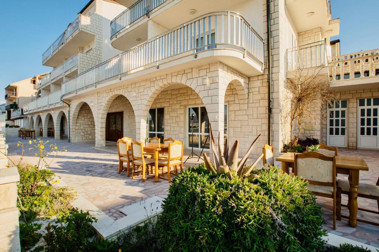 Hotel Buenavista Beach House Trogir Mastrinka Extérieur photo