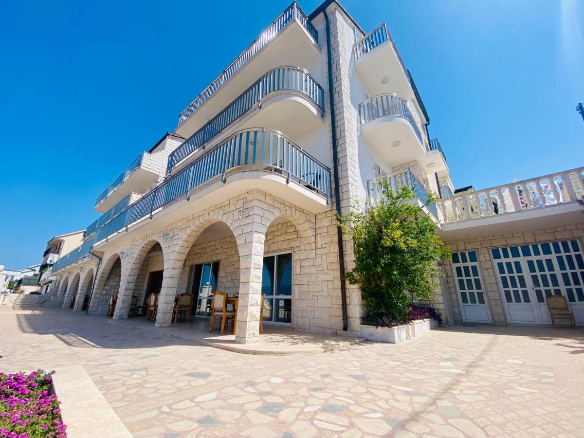 Hotel Buenavista Beach House Trogir Mastrinka Extérieur photo