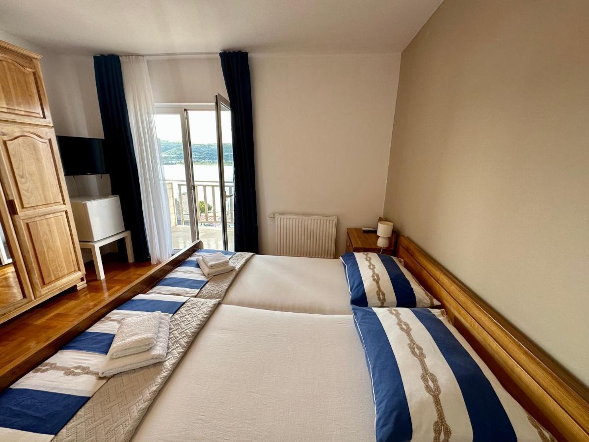 Hotel Buenavista Beach House Trogir Mastrinka Extérieur photo